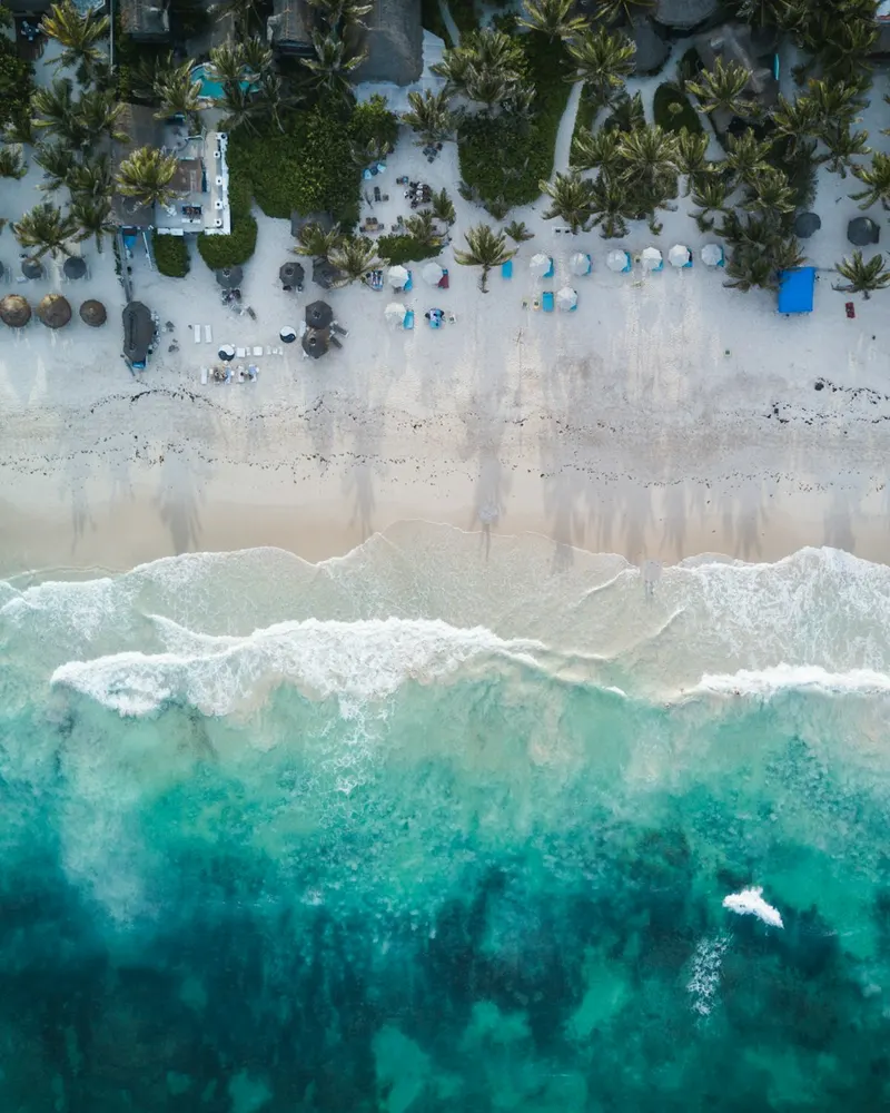 aerial photography of beach shore during daytime